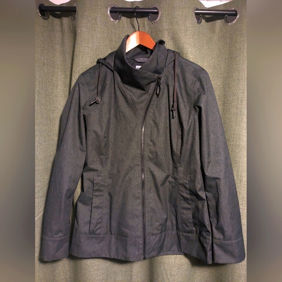 MEC Raincoat (women's medium) - Picture 1 of 4